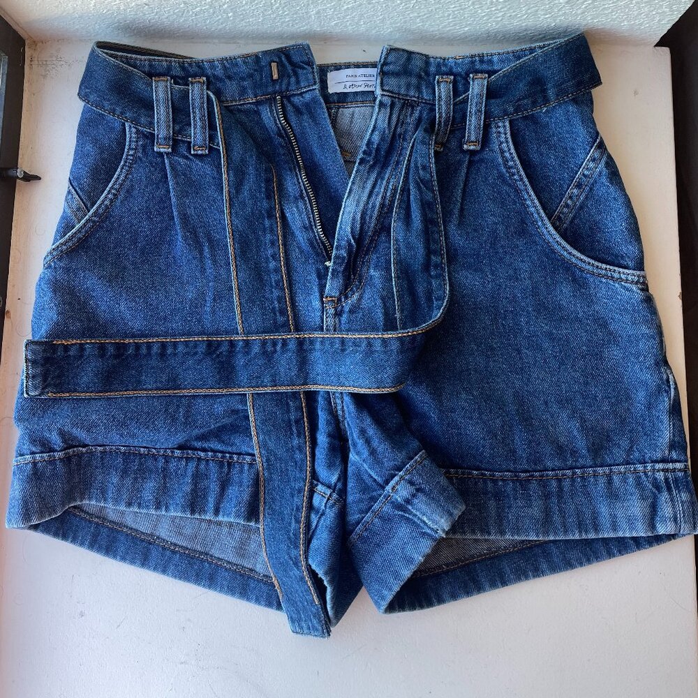 & Other Stories High-Waisted Shorts